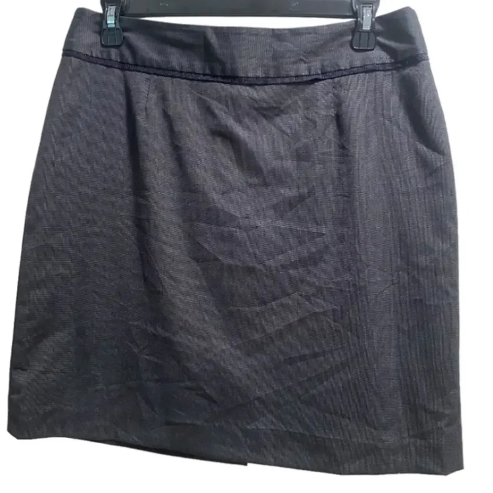 Banana‎ Republic Skirt Dark Gray size 8P Zipper& Clasp EUC